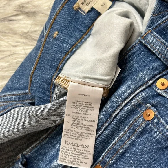 EUC! Madewell Worn Once!! Mid Rise Kick Out Jeans - Picture 8 of 8